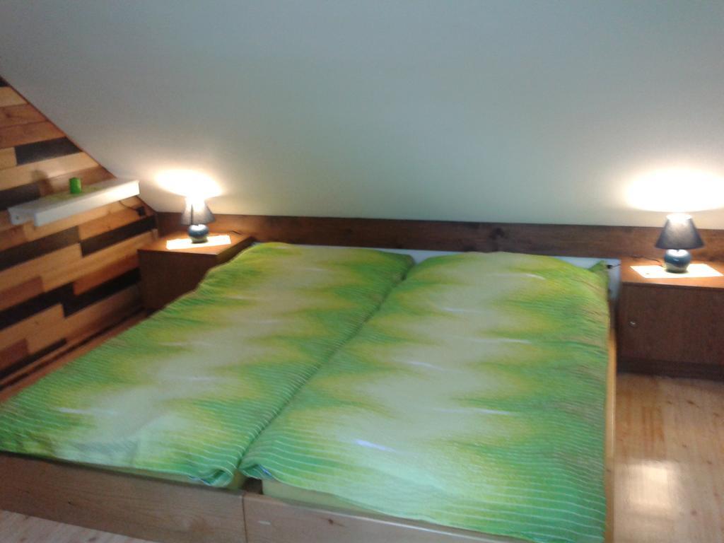 Holiday Home Prdelanca Luče Δωμάτιο φωτογραφία