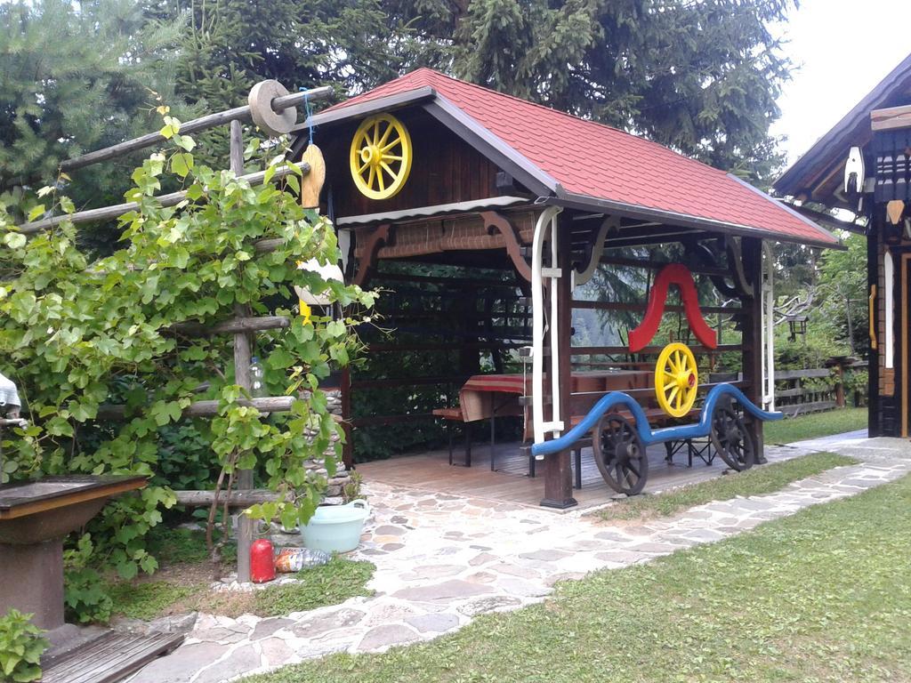 Holiday Home Prdelanca Luče Δωμάτιο φωτογραφία